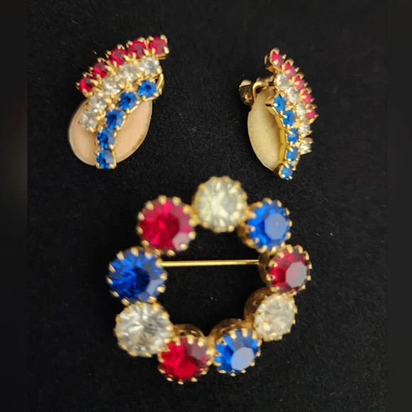 SE3 Elegant Gold-Tone Multicolor Jewelry Set Brooch & Clip Earrings - Picture 2 of 9